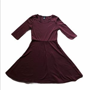 Flowing Modest Maroon Knee-Length Dress